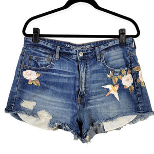 AMERICAN EAGLE Embroidered Vintage Hi-Rise Festival Distressed Cut Off Shorts 14